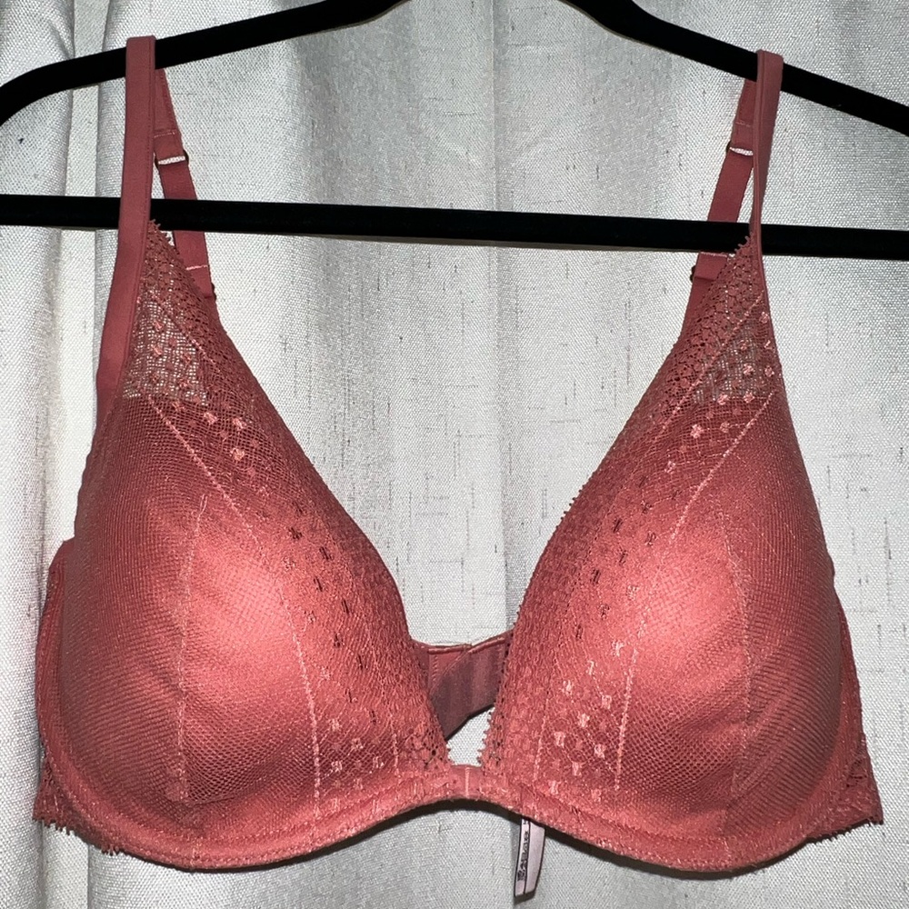 Victoria’s Secret bra
